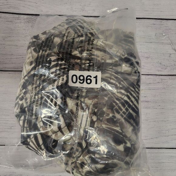 Rebecca Malone Brown Black Cream Animal Print V-Neck Blouse 3/4 Sleeve Size 1X - Picture 3 of 11